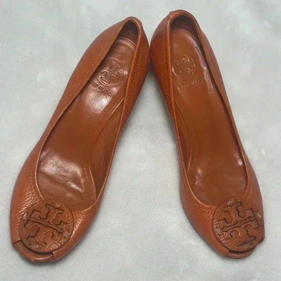 EUC Tory Burch Leather Wedges - Picture 1 of 6